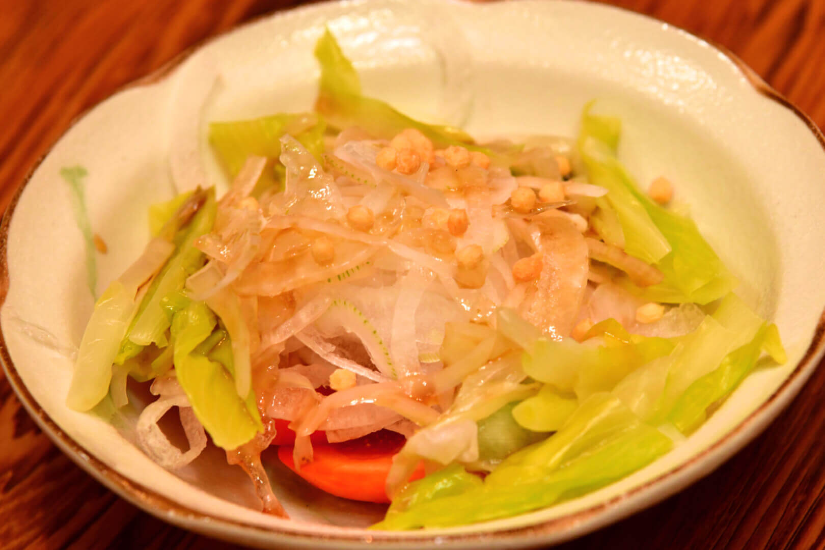 うるいと新玉葱のサラダ - 札幌 居酒屋道